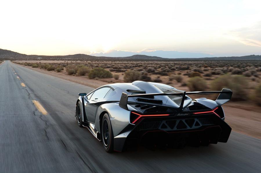  Lamborghini Veneno 2014 года  (фото 12 из 61)